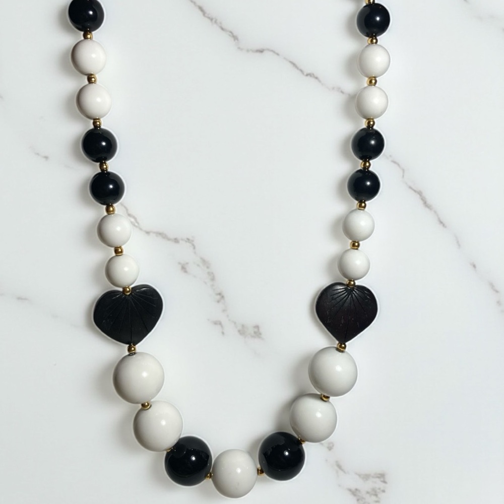 Chunky Black and White Beaded Necklace with Heart Accents
